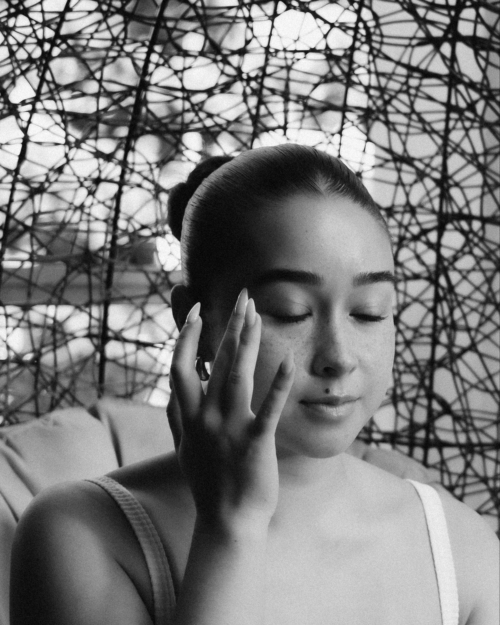 PUFFINESS & DARK CIRCLE COSMECEUTICAL SOLUTION