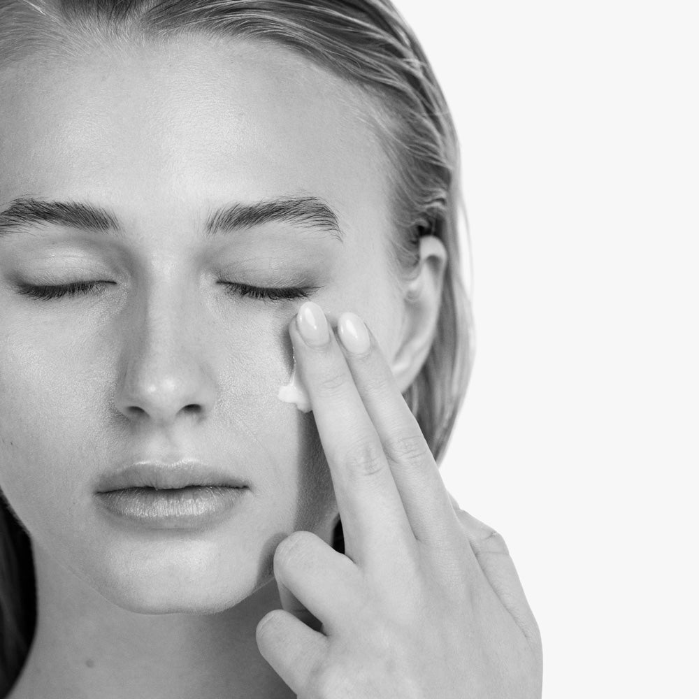 SENSITIVE SKIN COSMECEUTICAL SOLUTION